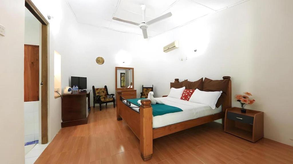 Sundaras Sigiriya Jungles Caves Resort 담불라 외부 사진