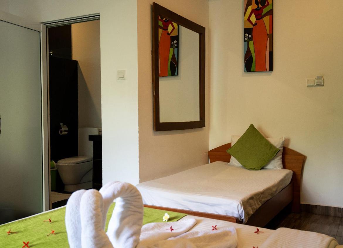 Sundaras Sigiriya Jungles Caves Resort 담불라 외부 사진